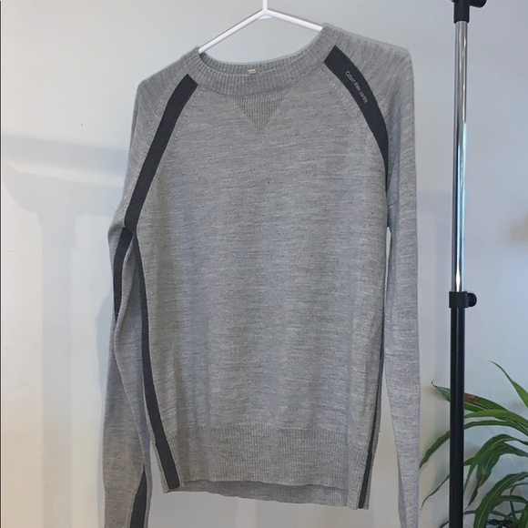 Calvin Klein sweater - Picture 4 of 5